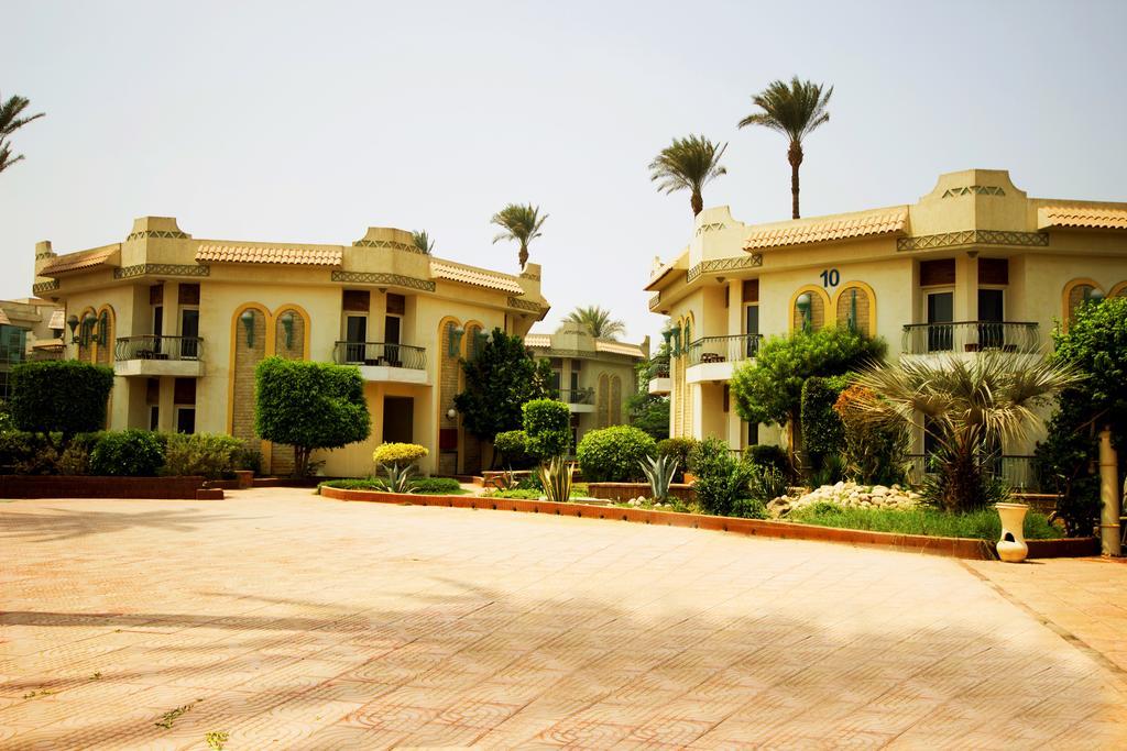 Kafret el-Gabal Cataract Pyramids Resort מראה חיצוני תמונה